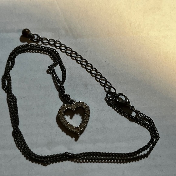 Unbranded Jewelry - Heart Pendant Necklace Gunmetal Gray Smoky Crystal Edgy Romantic
